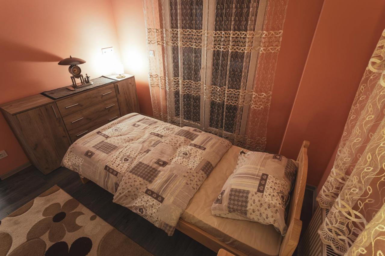 Apartmani Stefan Zlatar Nova Varos Exterior photo